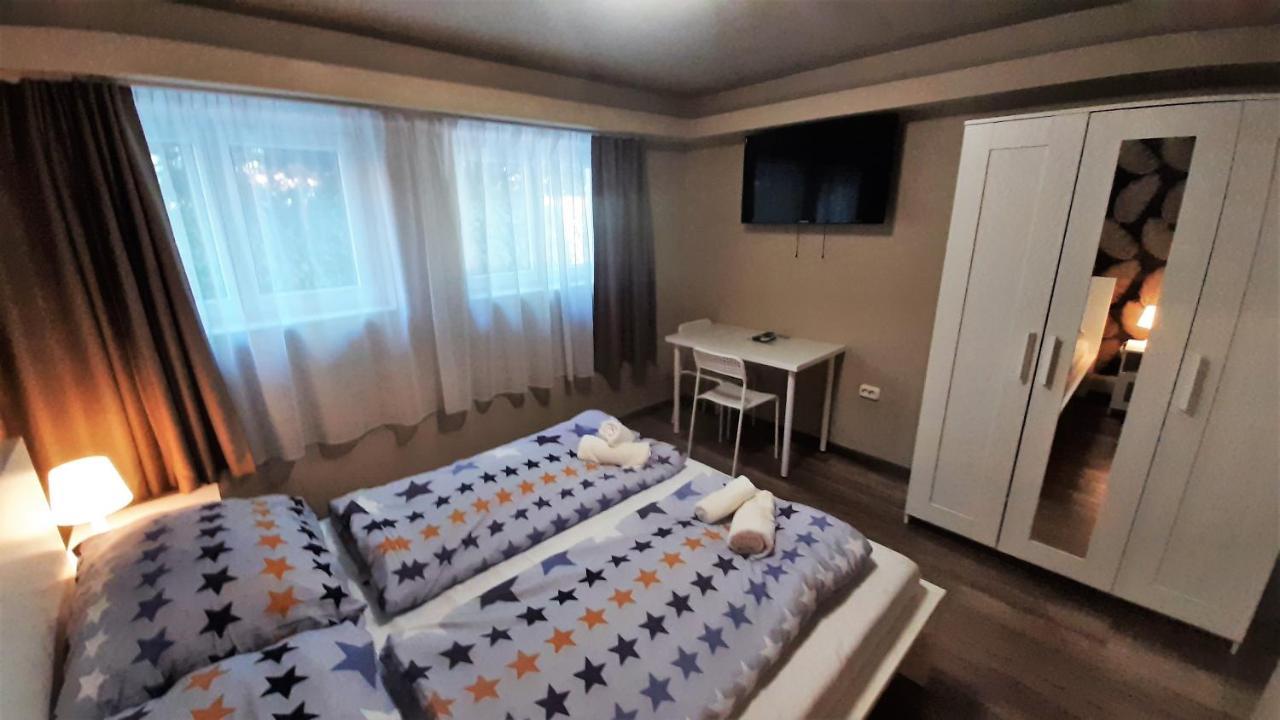 Bed and Breakfast Zoeldhaz Panzio Gyenesdiás Exteriér fotografie
