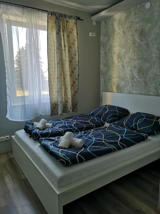 Bed and Breakfast Zoeldhaz Panzio Gyenesdiás Exteriér fotografie